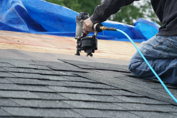 Best Roof Maintenance Services  in Wautoma, WI